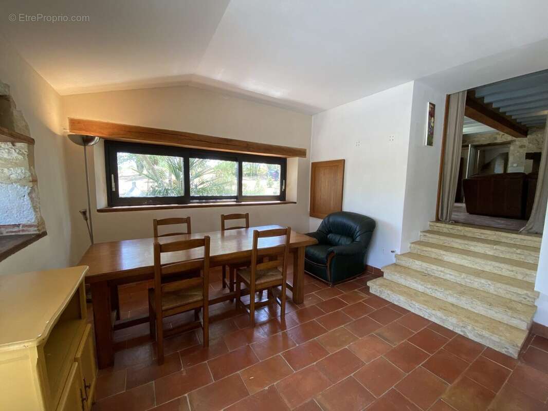 Maison 211 m² à Jegun  - photo 9