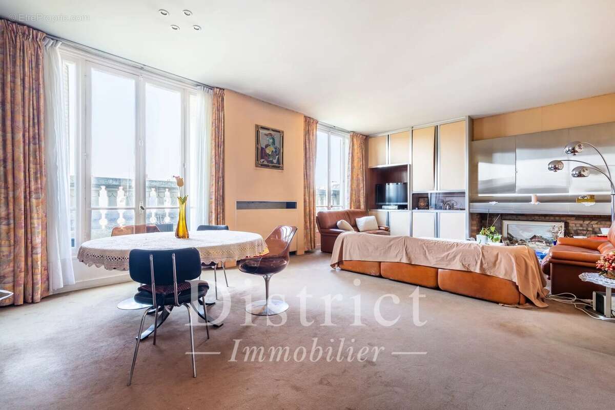 Père-Lachaise / République – Appartement traversant 138,4 m² - photo 2