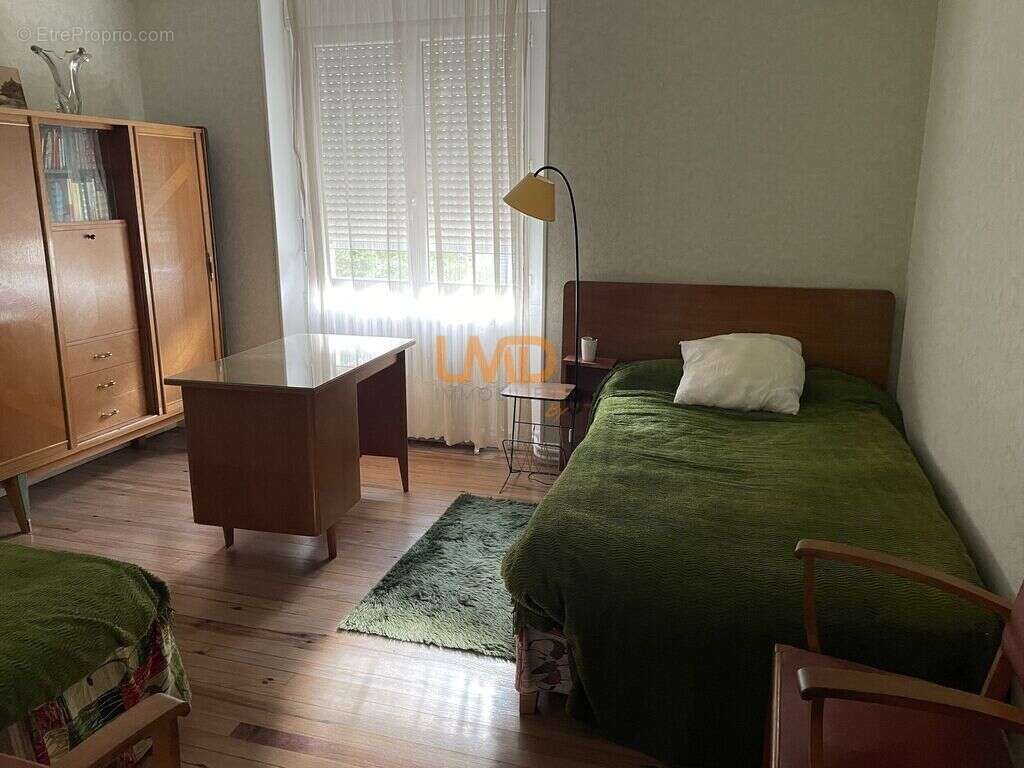 Maison à DECAZEVILLE