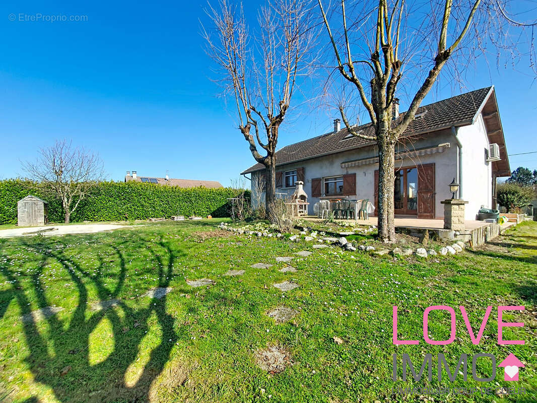 Maison à LES AVENIERES
