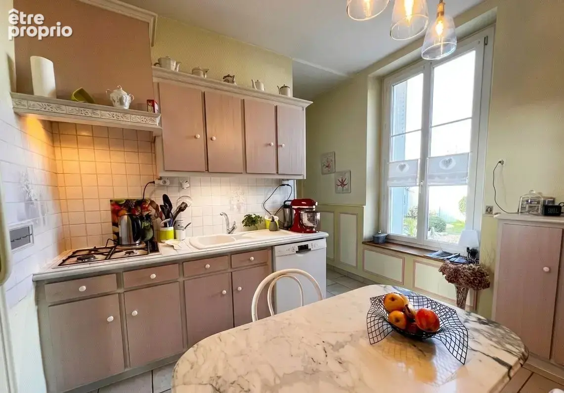  Maison en pierre avec grange et grand terrain paysagé de 2 100 m² à Péronville  - photo 6