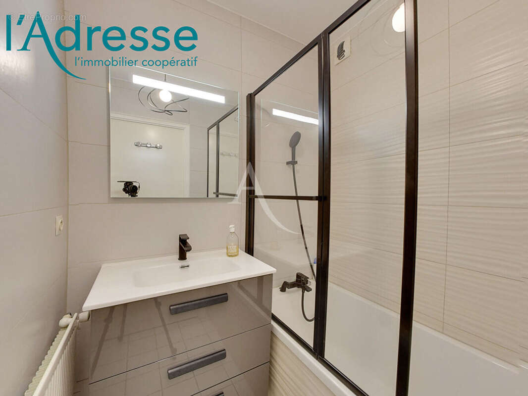Appartement à EMERAINVILLE