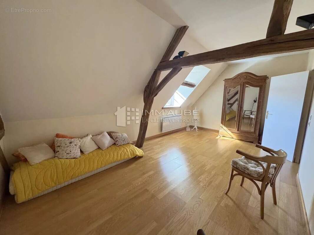 Maison à NOGENT-SUR-SEINE