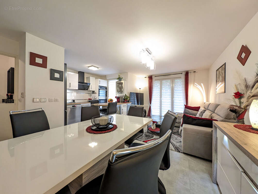 Appartement à NANTEUIL-LES-MEAUX