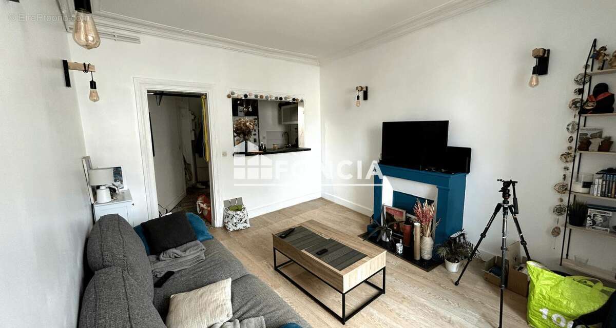 Appartement à NEUILLY-SUR-SEINE