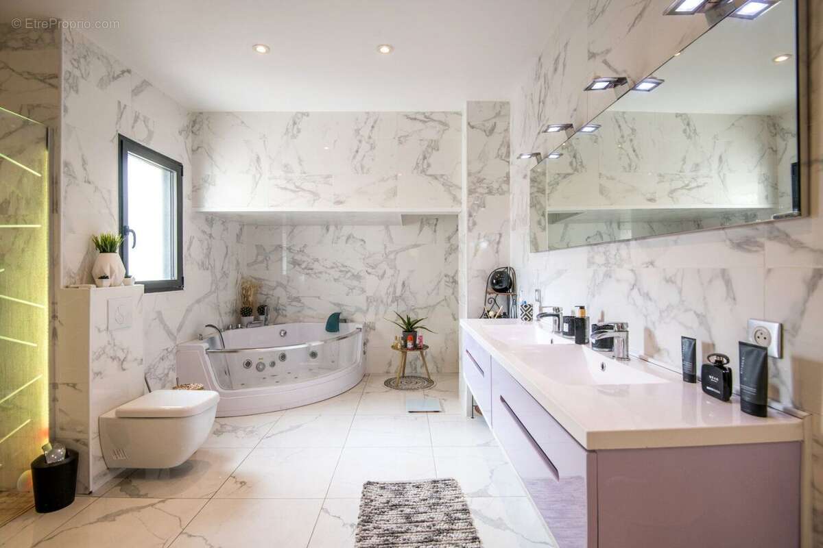 Propriété contemporaine d'exception - environnement privilégié sur les hauteurs de Brive - photo 17