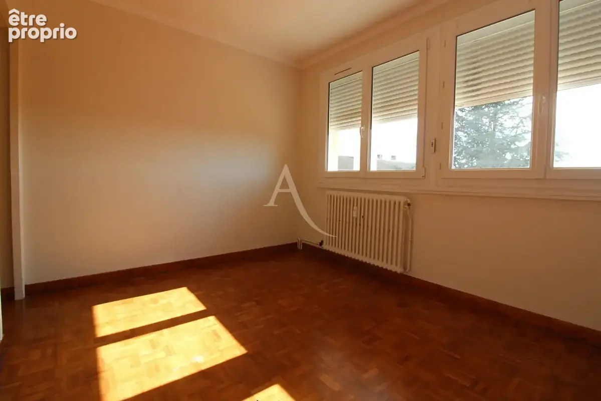 Appartement Châtenoy Le Royal 4 pièces 70 m2 - avec garage et balcon - photo 8