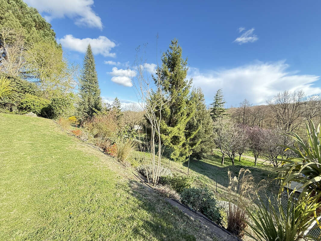 Maison à VIGOULET-AUZIL