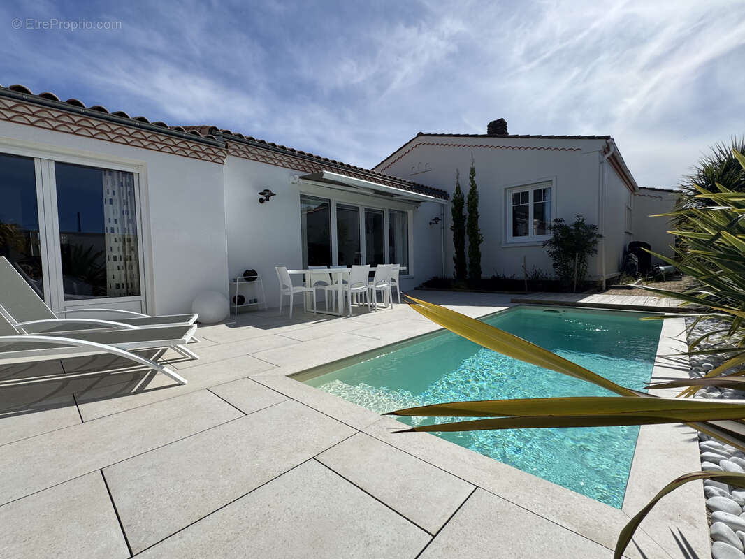 Maison à SAINT-GEORGES-DE-DIDONNE