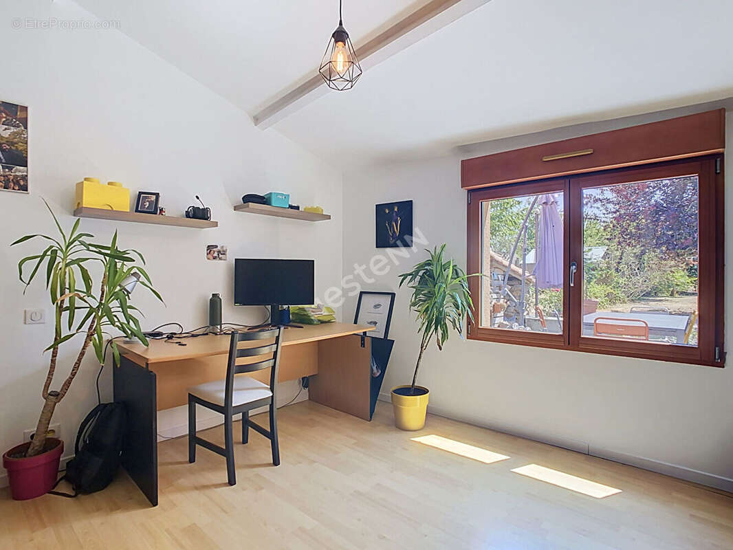 Maison à vendre à Vallet à 1min des commodités, à 1min de l'axe Nantes-Cholet, à 30min de l'aéroport de Nantes atlantique, à 5mi - photo 19