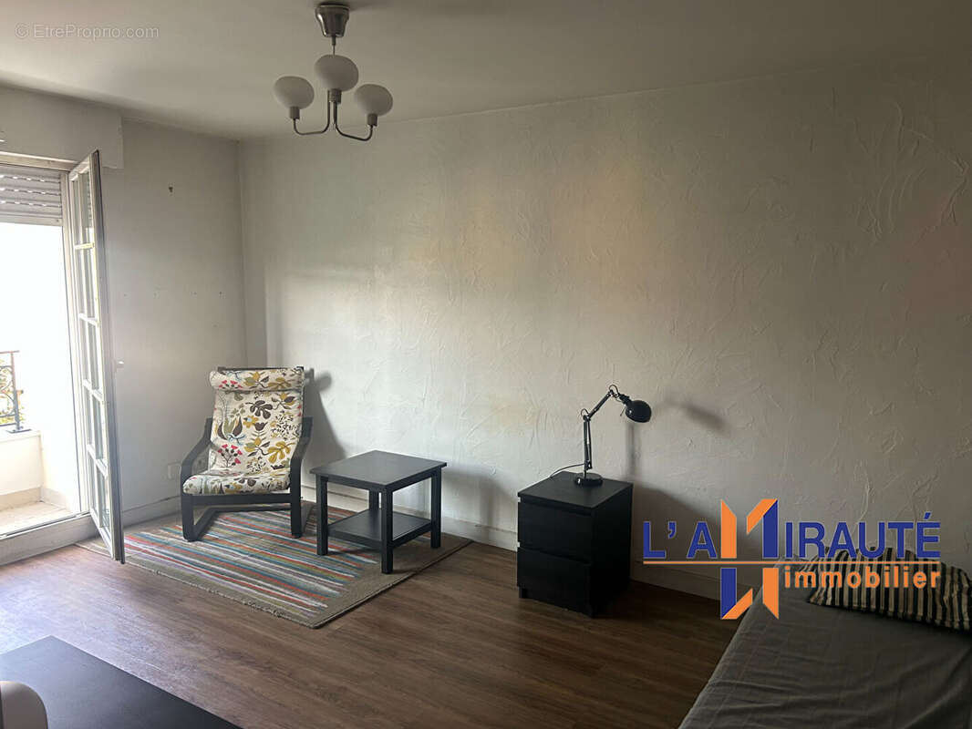 Appartement Maisons Laffitte 1 pièce(s) 28.80 m2 - photo 2