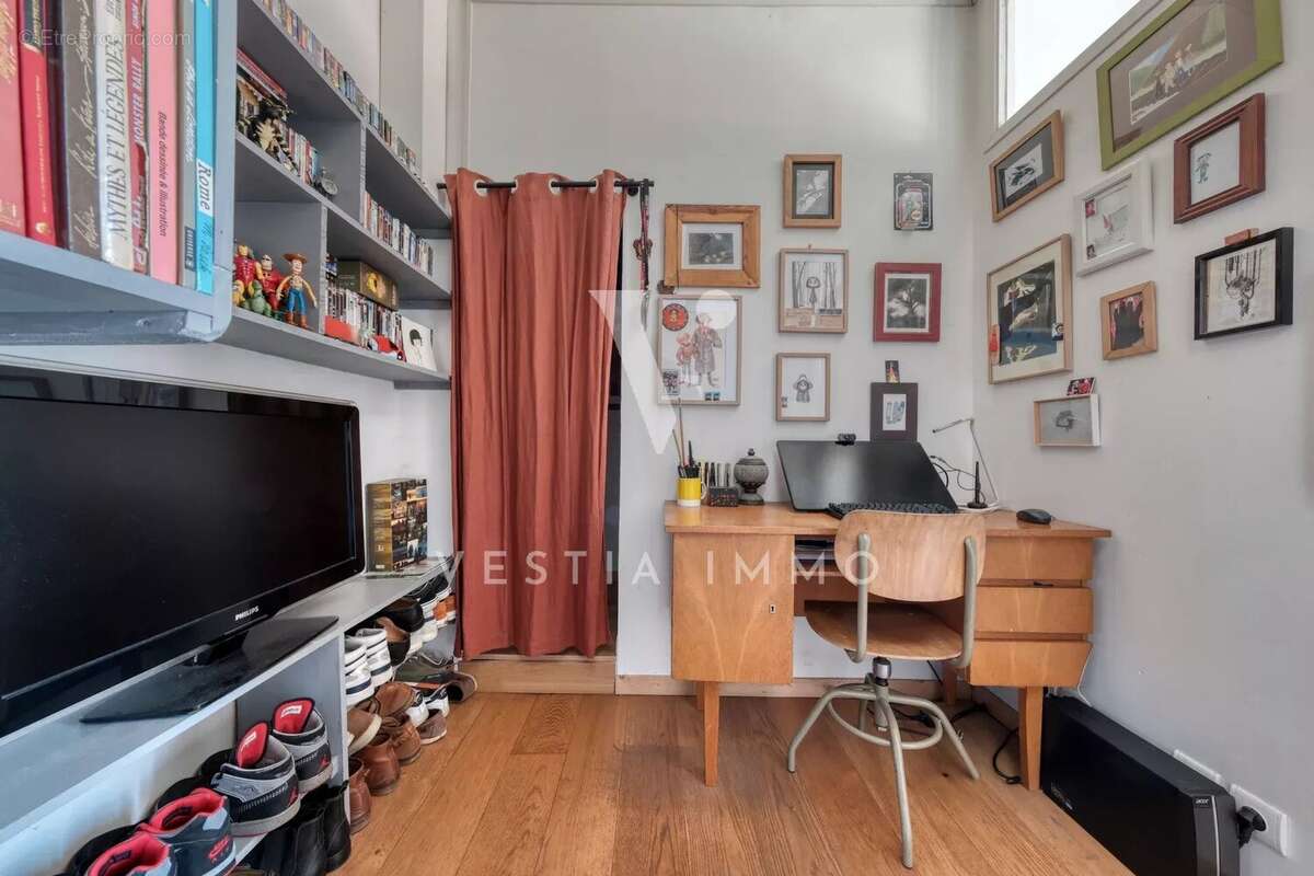 Maison atypique rénovée – 108 m² au sol – 4 chambres – cour privée - photo 11