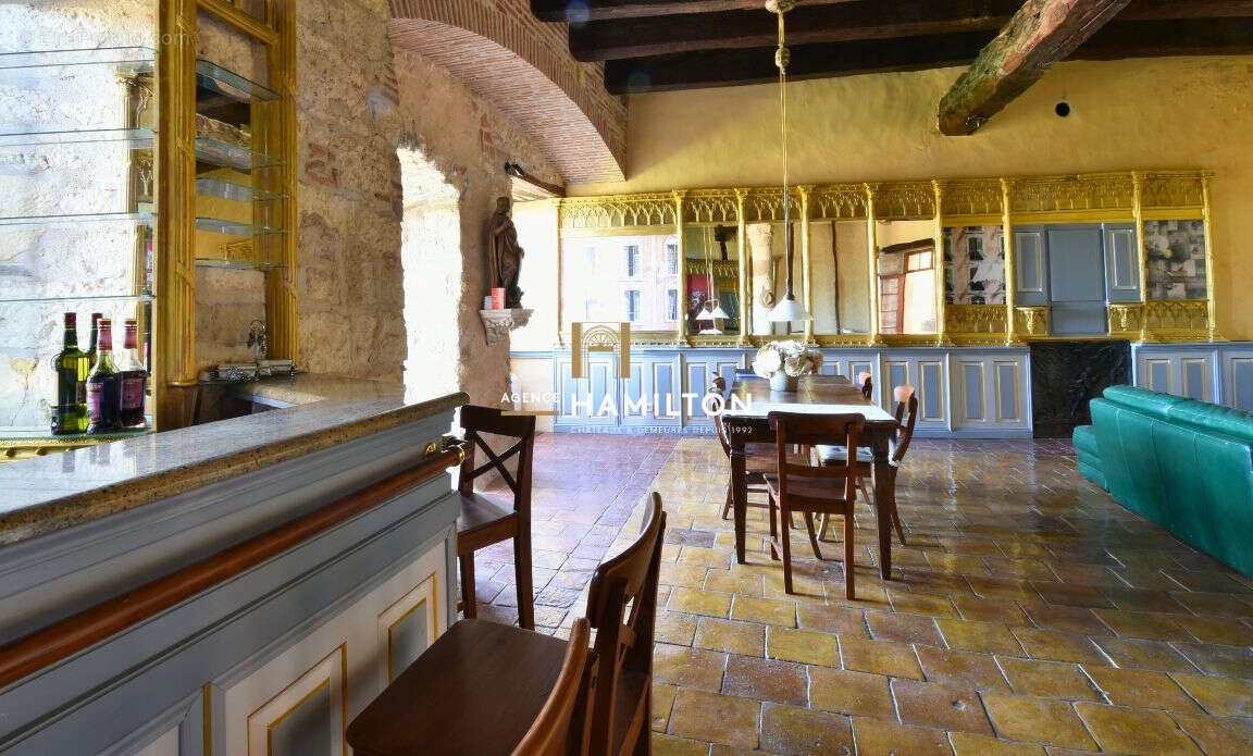 Immeuble historique avec jardin et piscine interieure - ideal projet touristique - photo 4