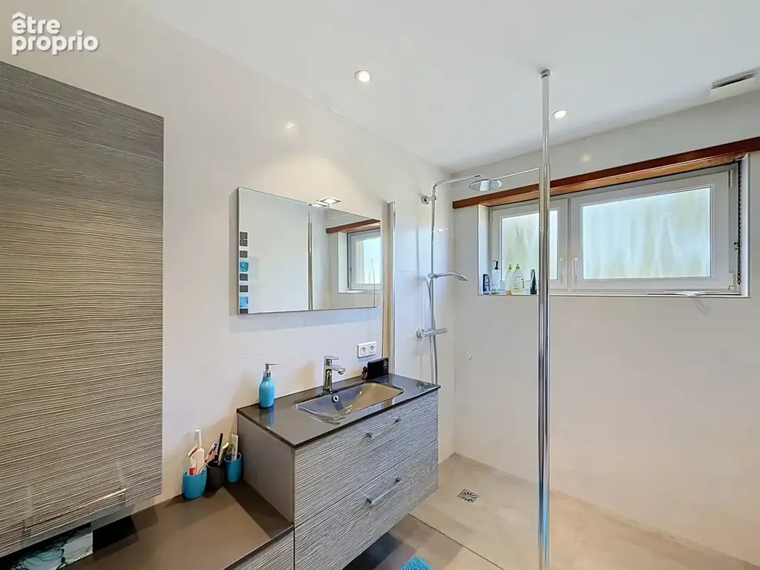 Maison familiale sur plus de 10 ares de terrain avec fort potentiel d'évolution à Eschau ! - photo 13