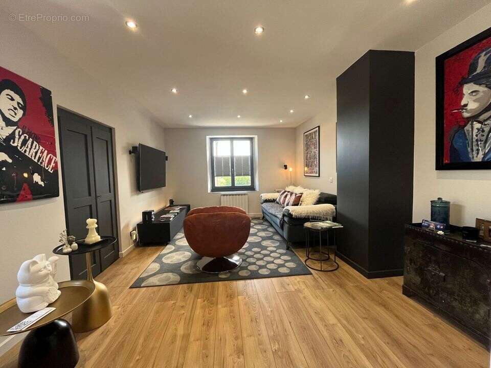 Maison à ARTHAZ-PONT-NOTRE-DAME