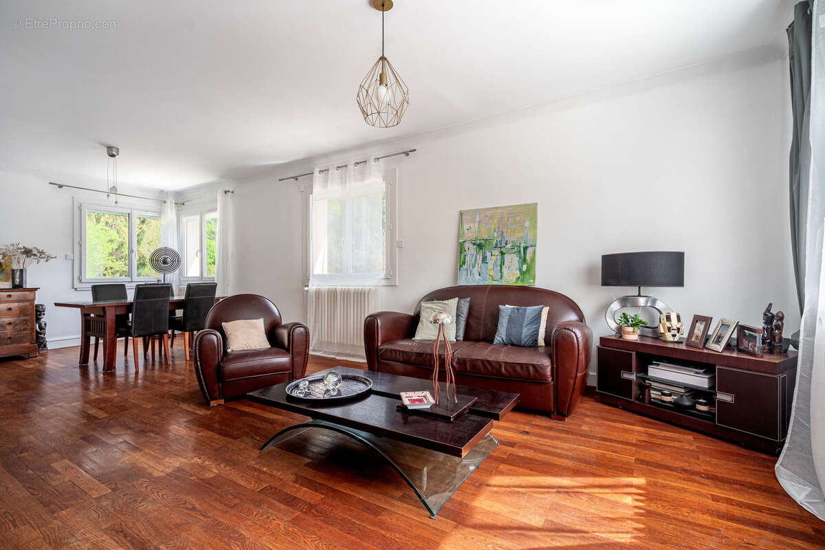 Maison à BOURGOIN-JALLIEU