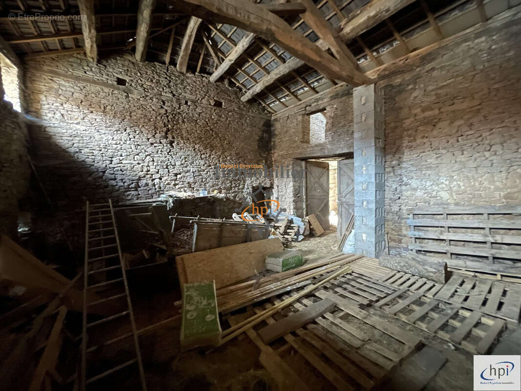 Vente maison avec terrasse, dépendances et terrain non attenant Saint sernin sur Rance - photo 14