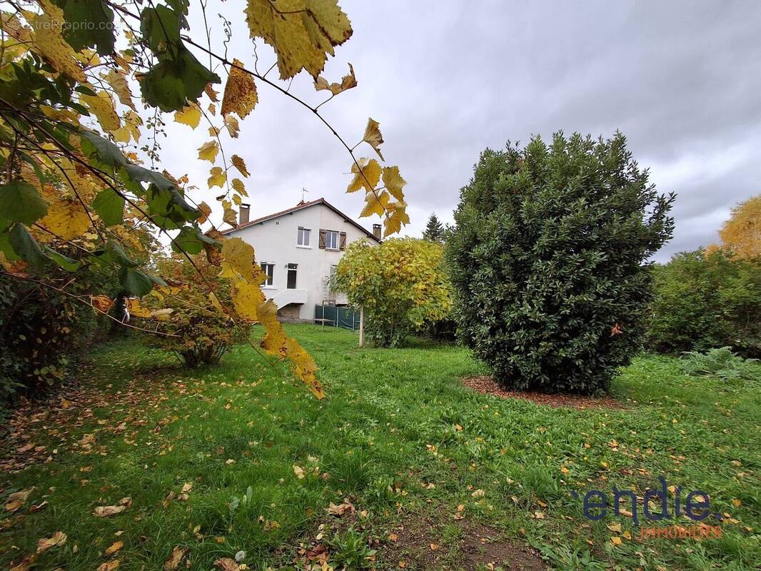 Maison à BRASSAC-LES-MINES