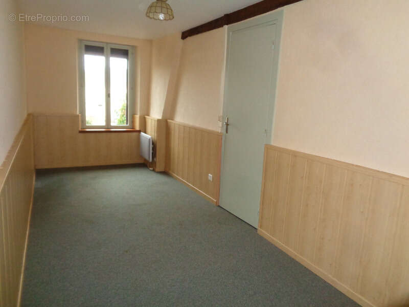 Maison à SAINT-PRIVE