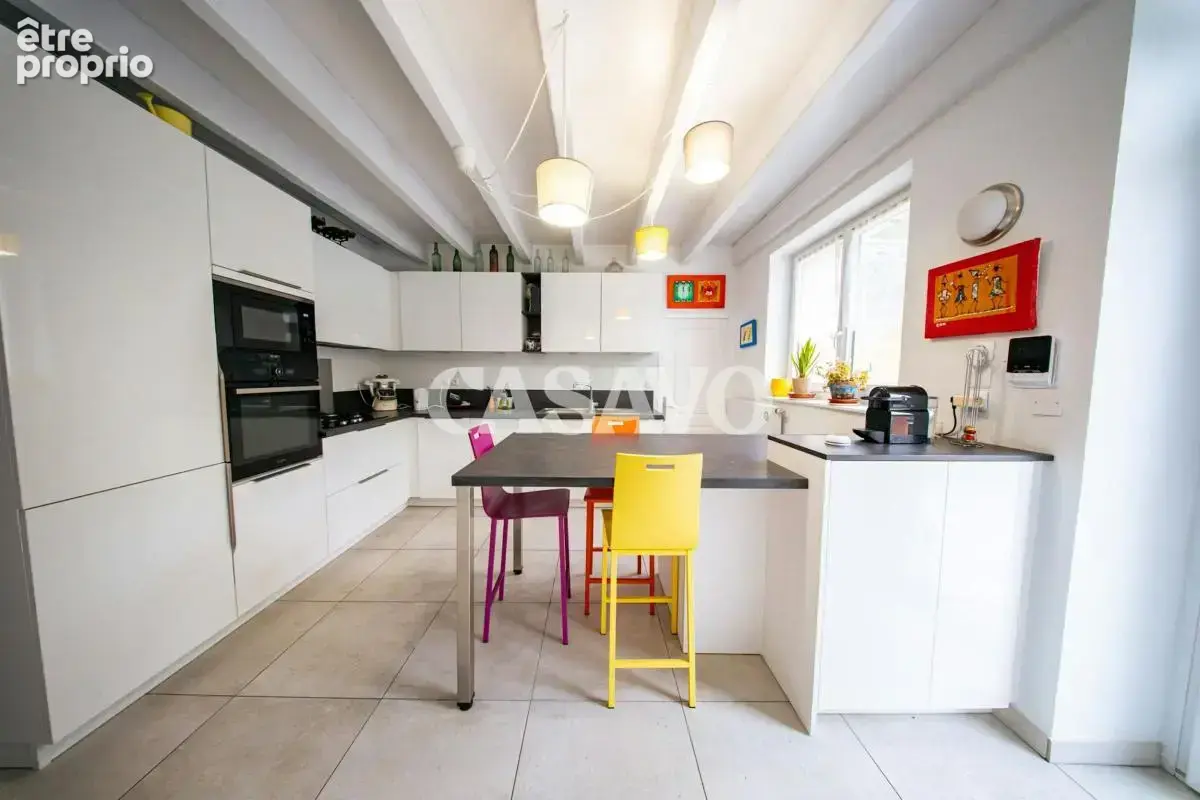 Vente Maison 7 pièces de 190m² - 38540 Heyrieux - photo 8