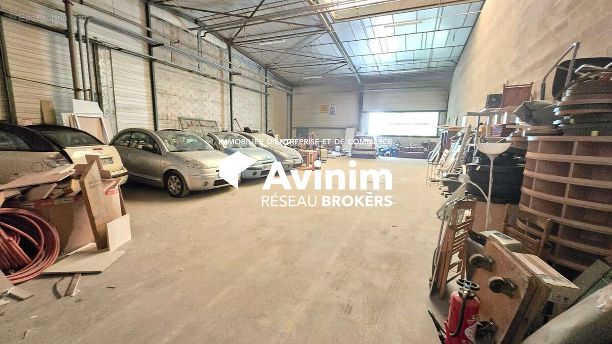 Commerce à NEUILLY-EN-THELLE