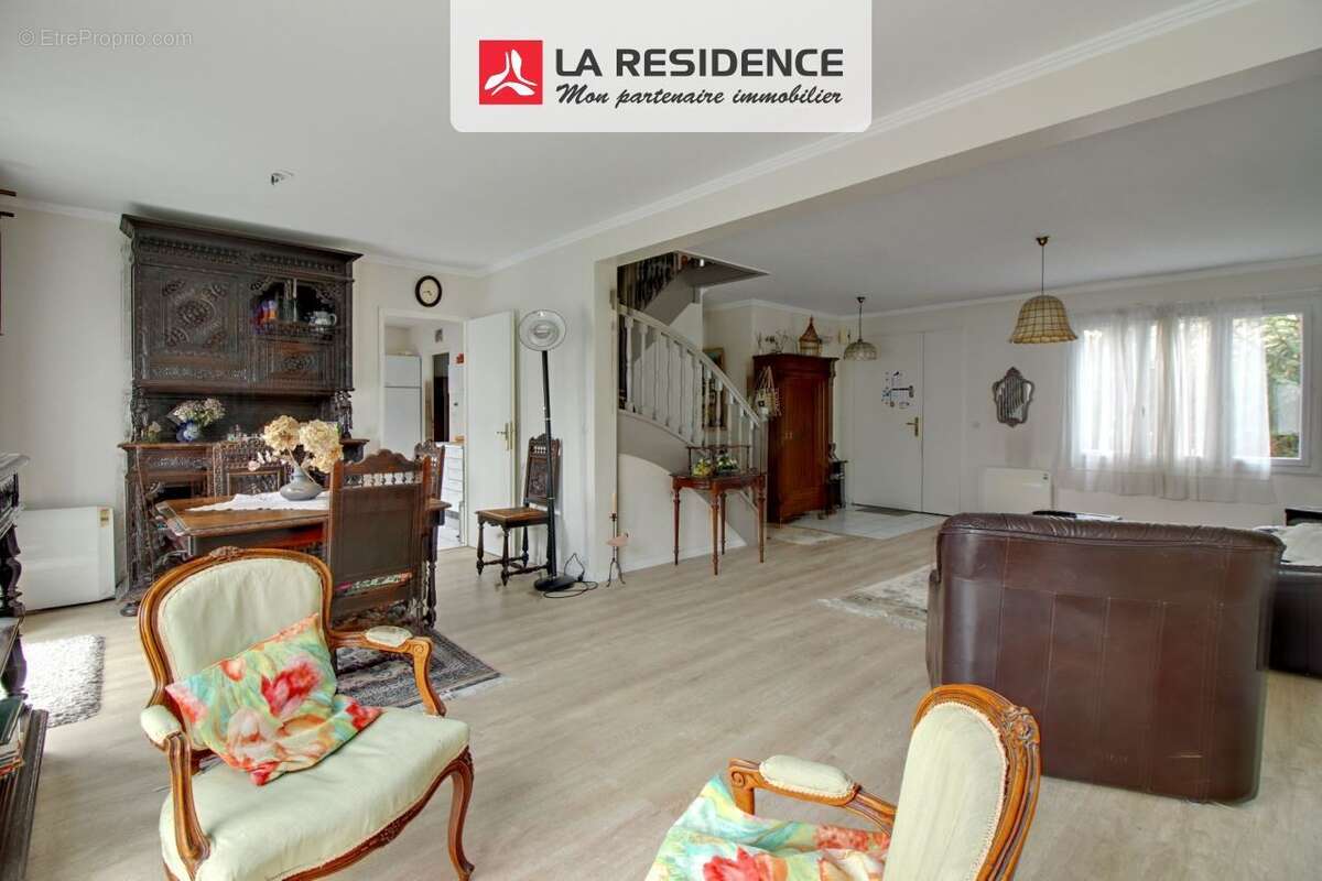 Maison 135 m² à Acheres  - photo 5