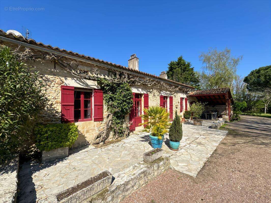 Maison à SAINT-JEAN-D'ATAUX