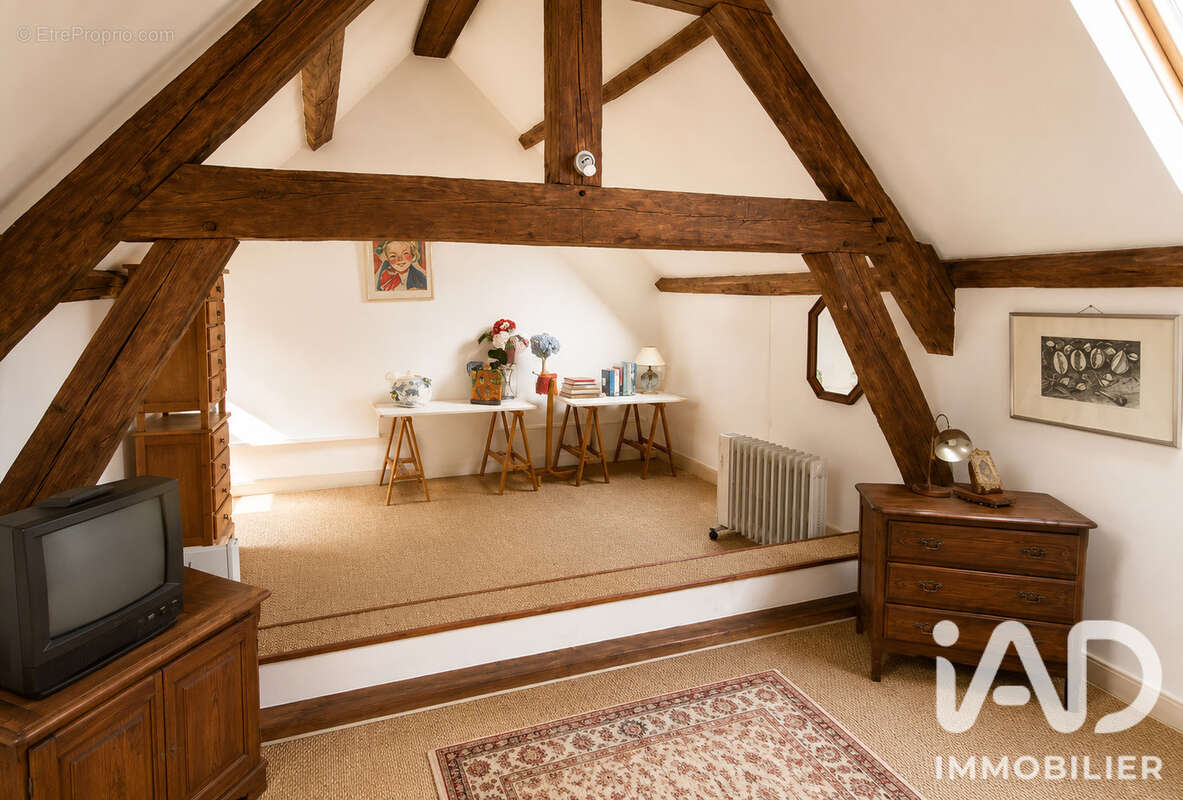 Maison 131 m² à Chateauneuf-Val-De-Bargis  - photo 6