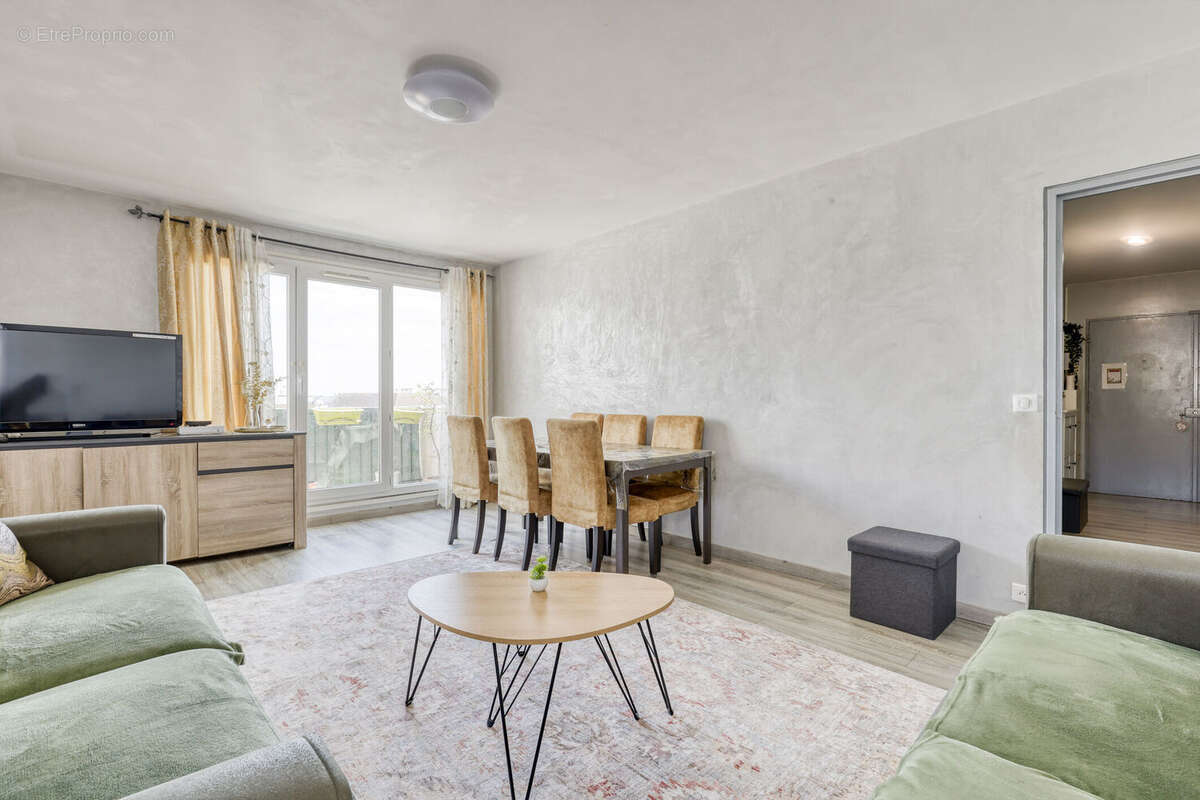 Photo 2 - Appartement à THIAIS