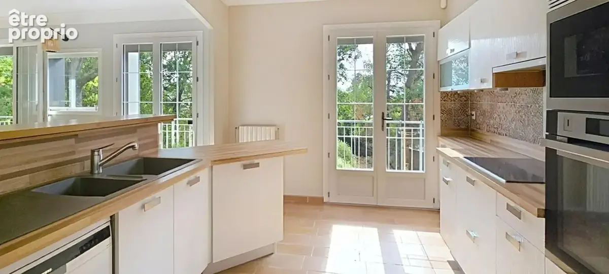 Maison Individuelle  sur sous-sol, de type 5, avec piscine, sur un terrain arboré et clos de 1750 m² - photo 10
