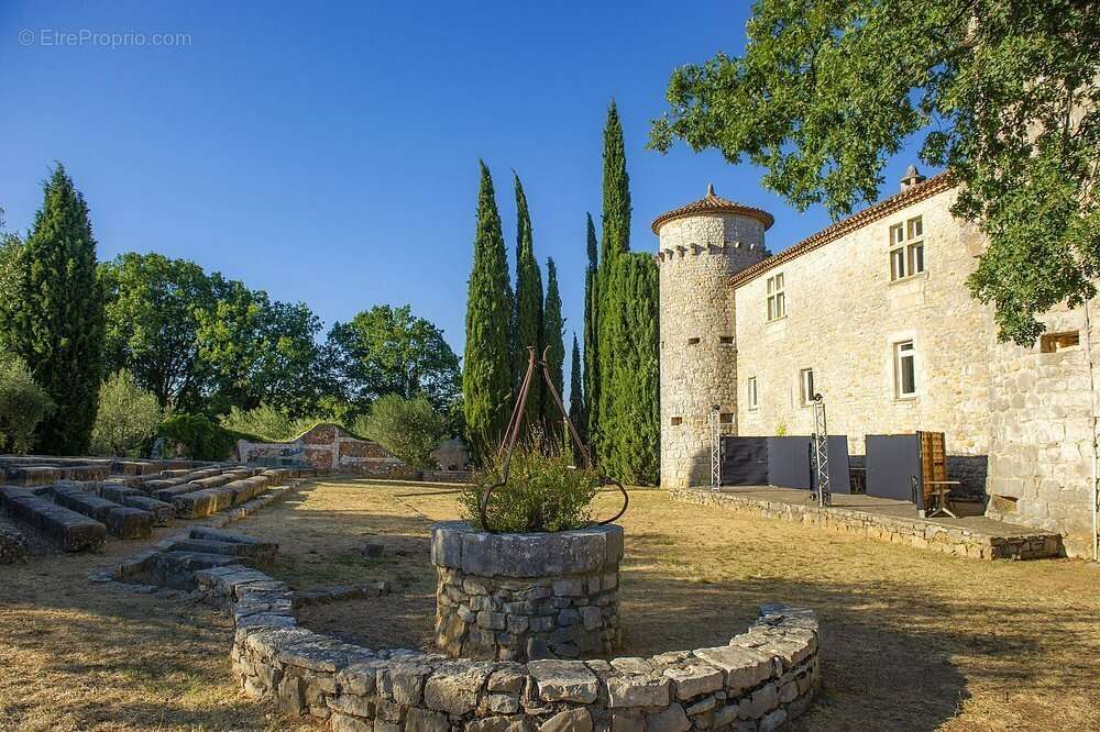 Appartement à BERRIAS-ET-CASTELJAU