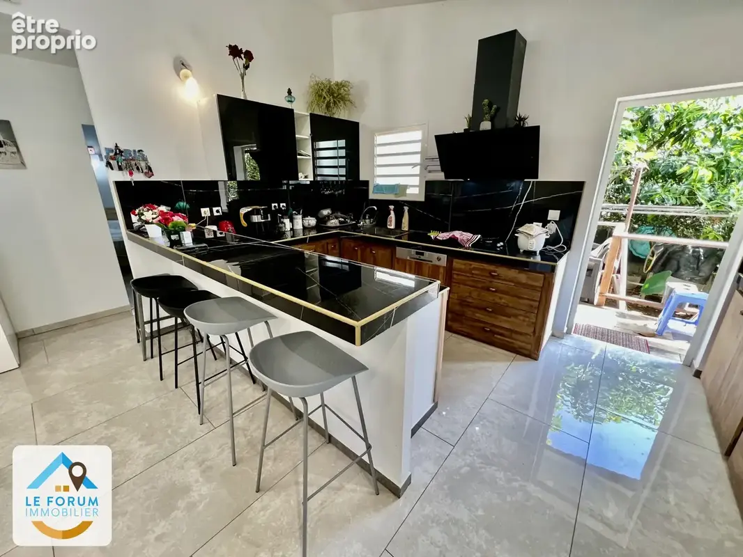Saint joseph 97480 - villa f4 avec vue degagee - lumineuse - chambres confortable - facile d'acces - photo 2