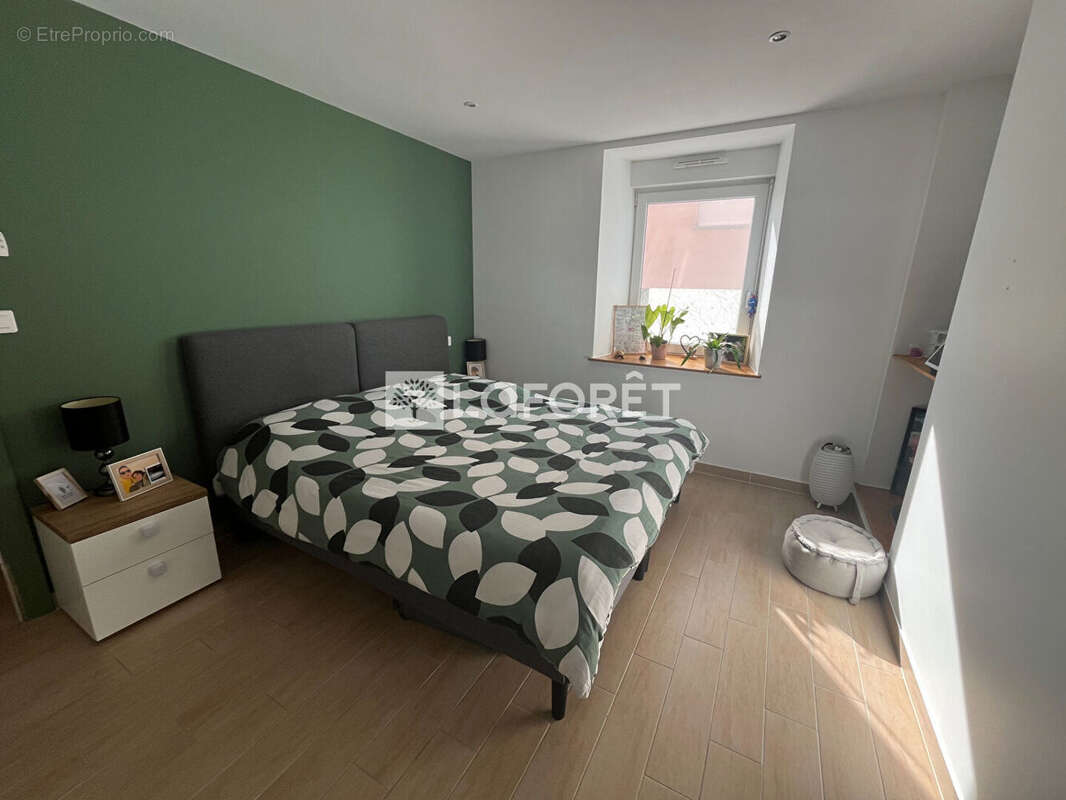 Appartement à FESCHES-LE-CHATEL