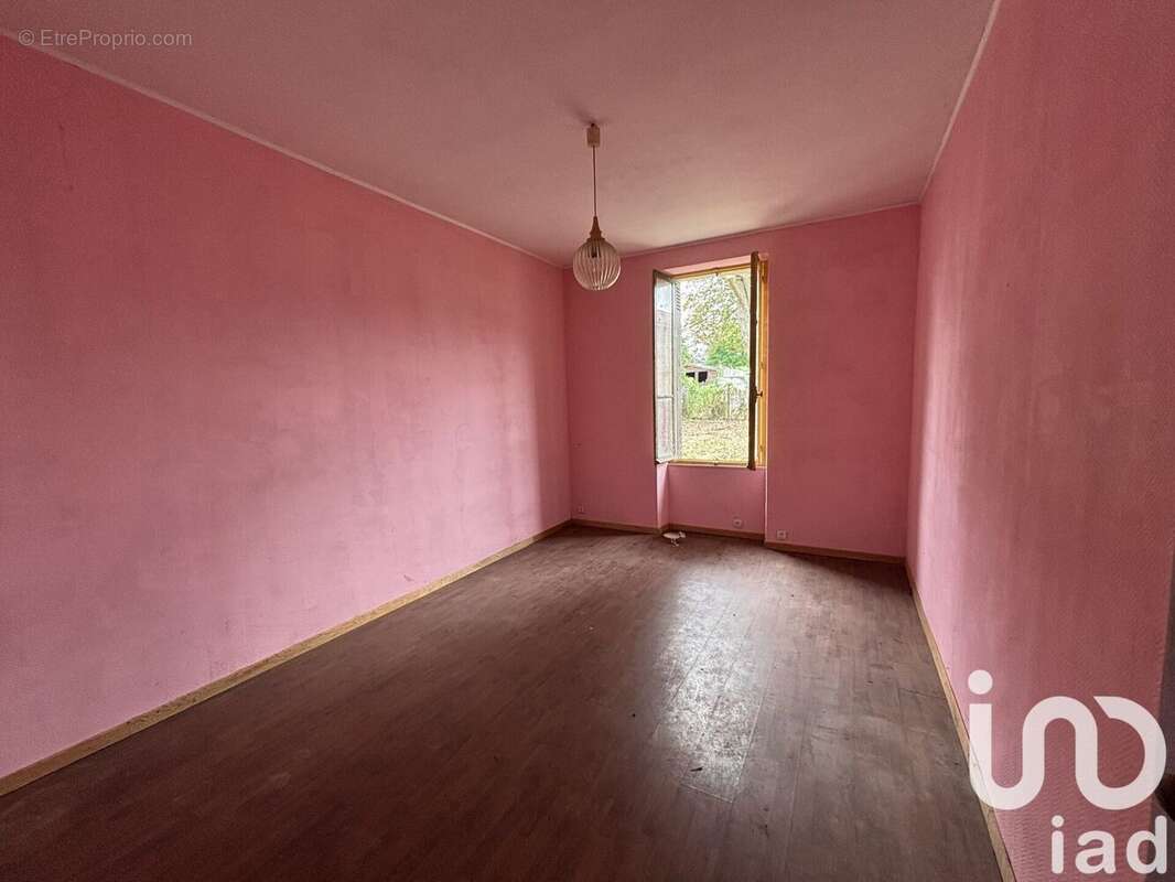 Maison 96 m² à Prin-Deyrancon  - photo 4