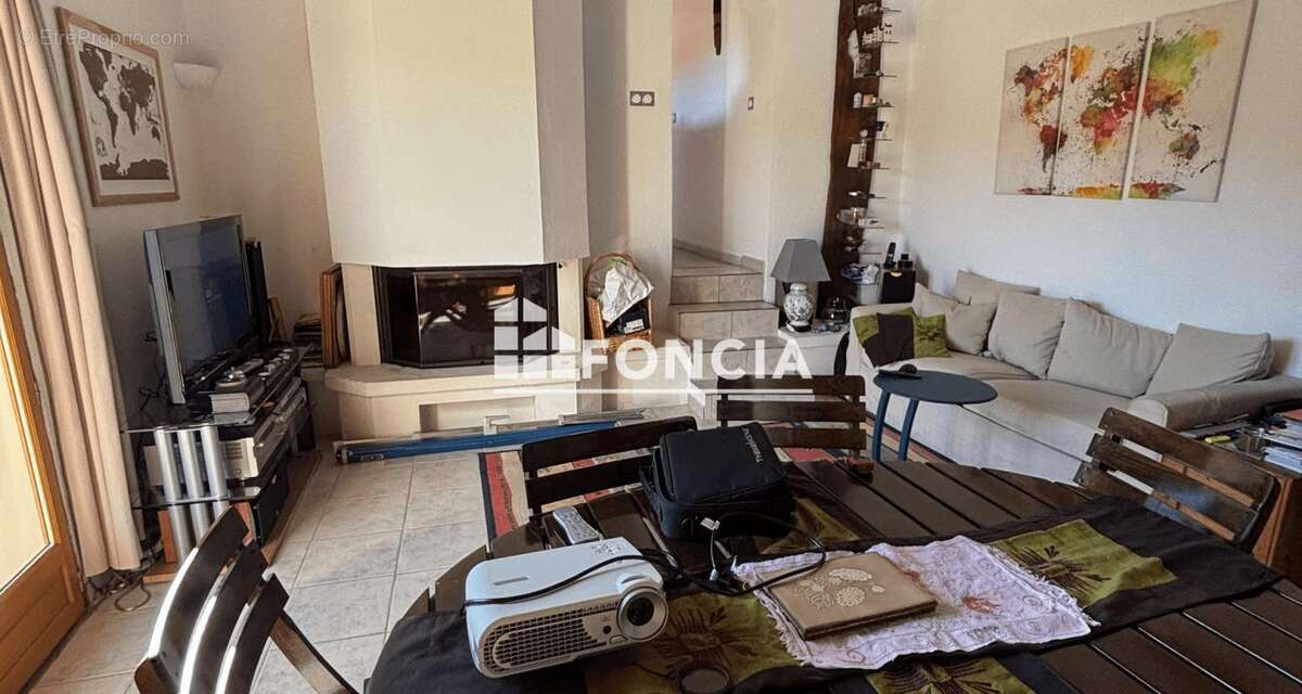 Maison à SAINT-HILAIRE