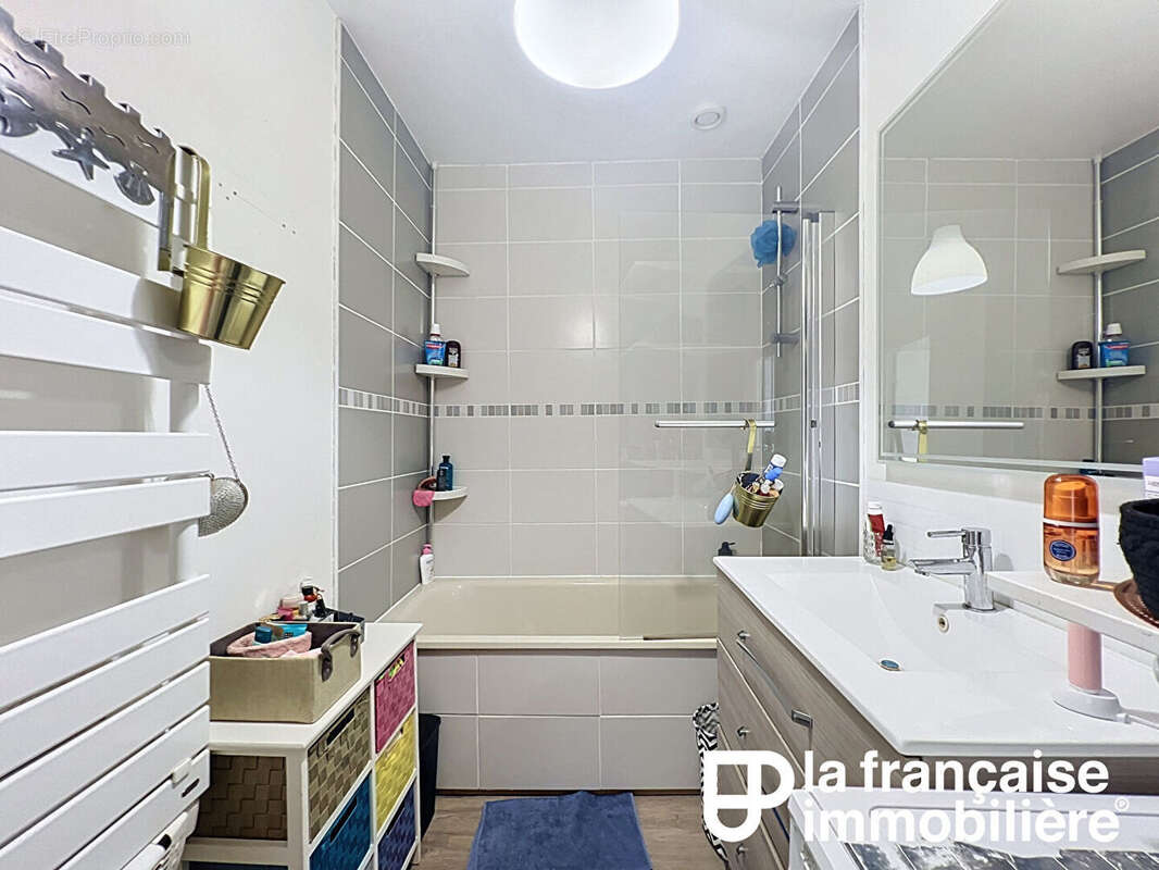 Appartement à LE RHEU