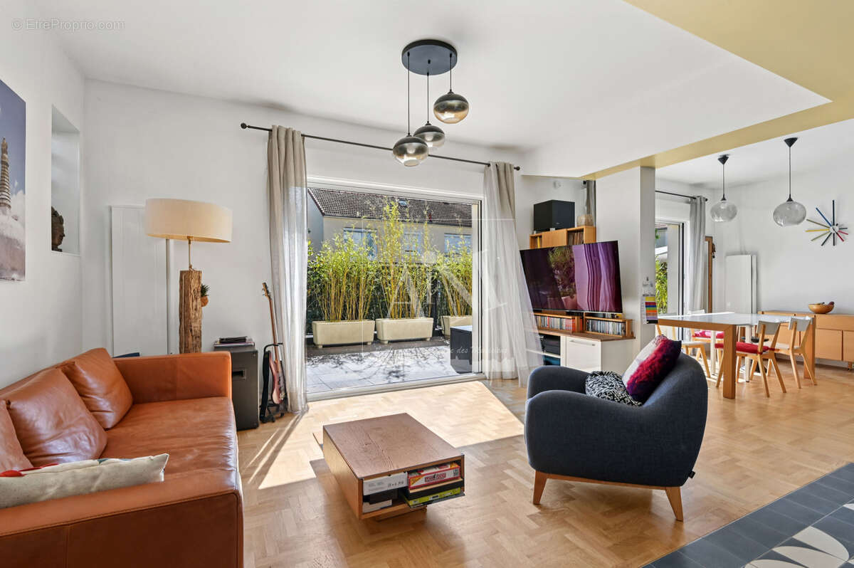 Appartement à NANTERRE