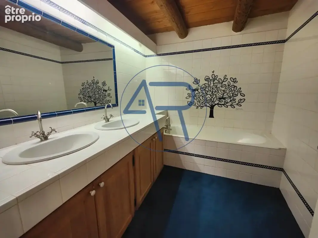Maison de caractère au cœur de Lavaudieu - photo 9