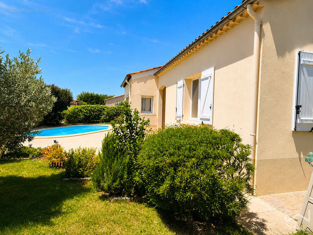 Maison à LAPALUD