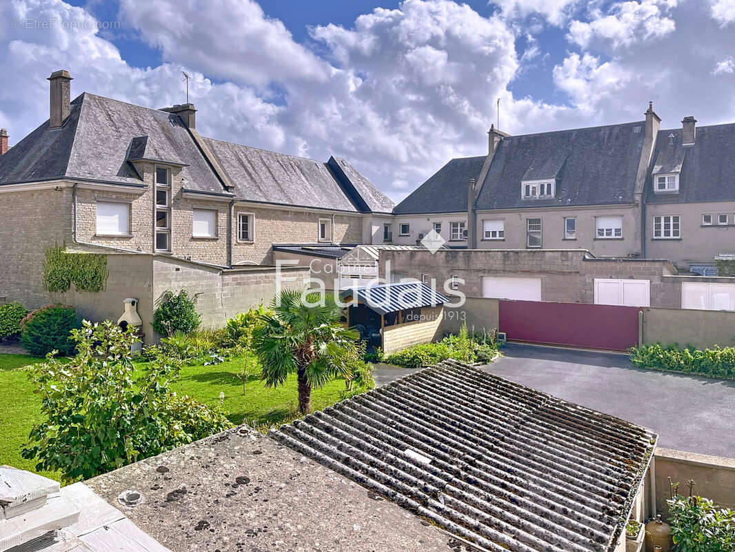 Maison à PERIERS