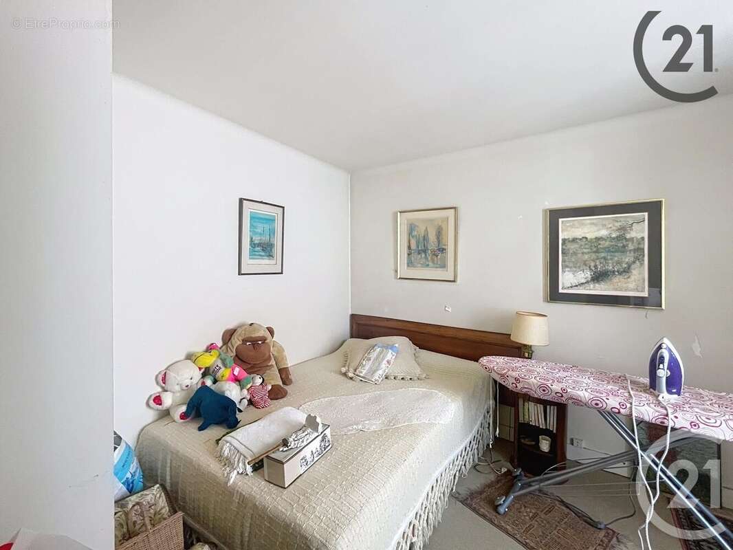 Maison à SAINT-BRIS-LE-VINEUX