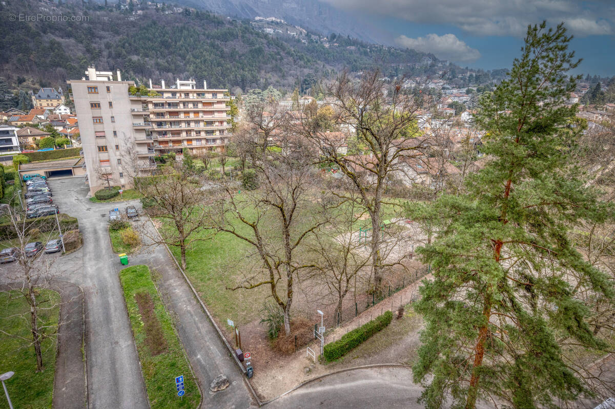 Appartement à MEYLAN