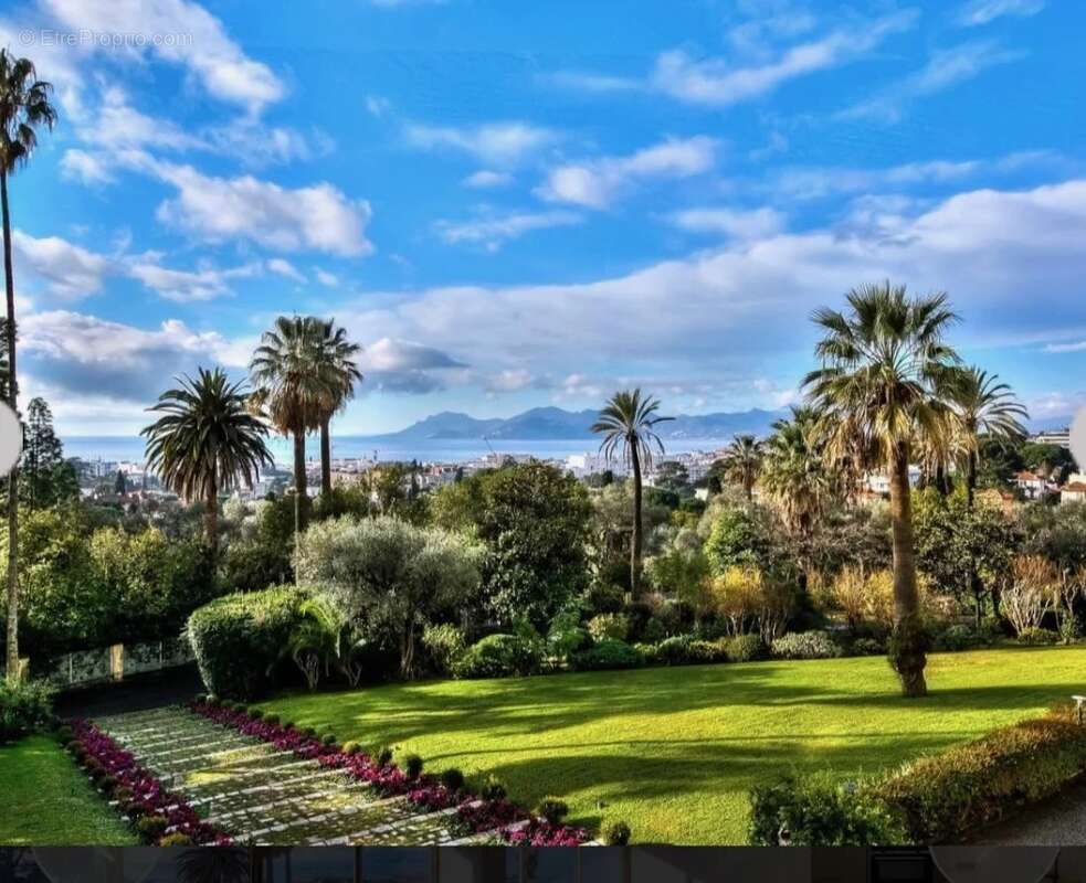 Appartement à CANNES