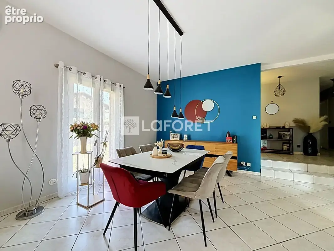Villa de plain pied à vendre AU COEUR Villars Les Dombes 6 pièce(s) 131 m2 - photo 5