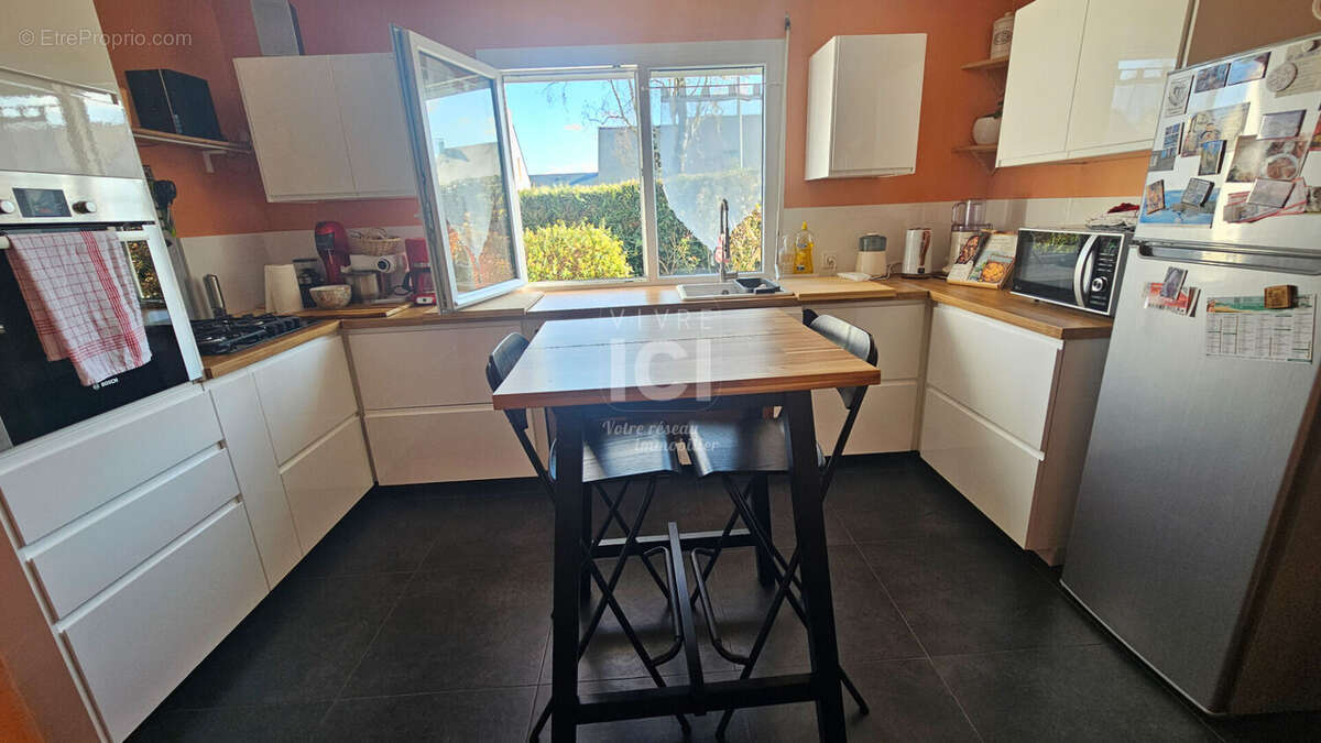 Maison à SAINTE-LUCE-SUR-LOIRE