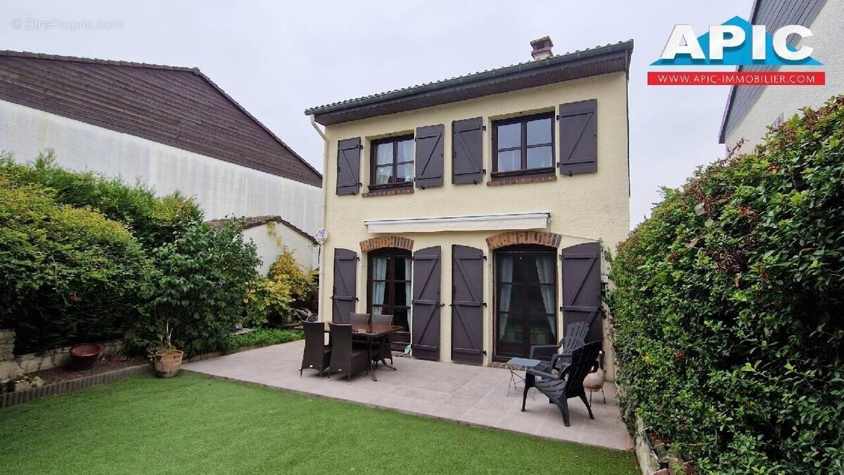 Maison à SAINT-BRICE-SOUS-FORET