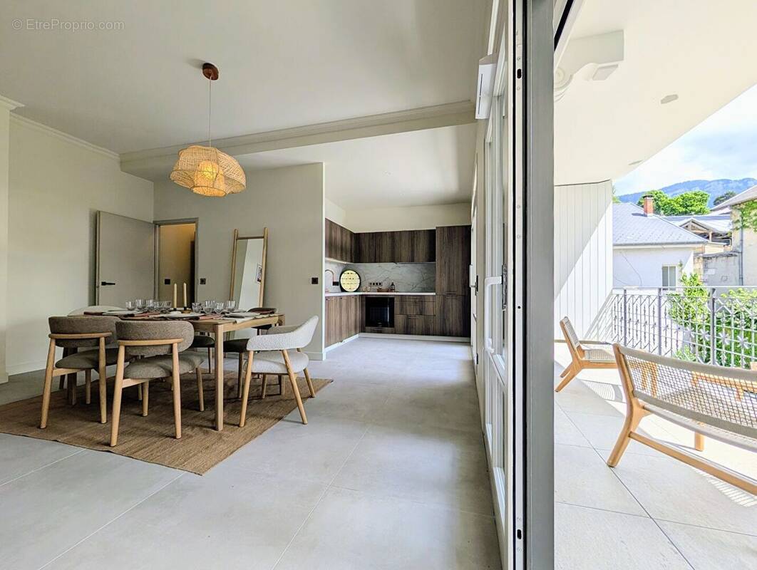 Appartement à AIX-LES-BAINS