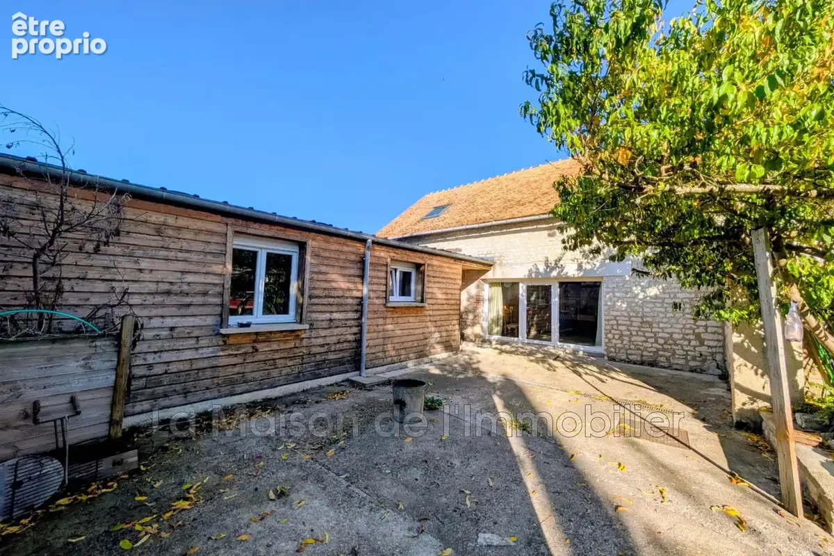 Maison 4 pièces 117 m² à vendre à Criquebeuf-Sur-Seine (27340) - photo 1
