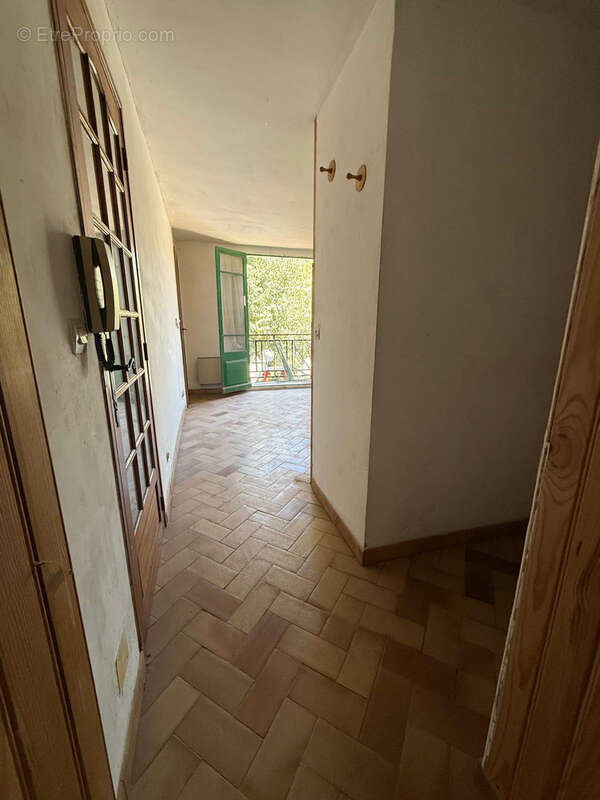 Maison à MONTAGNAC