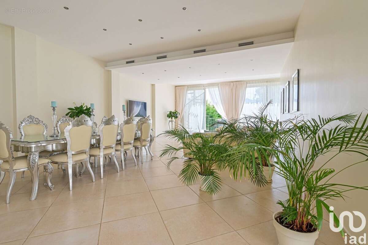 Photo 2 - Maison à SAINT-CLOUD